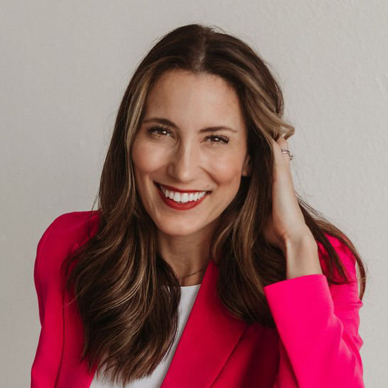 Allison Macalik headshot